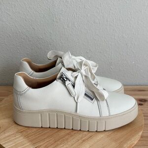 Clarks Mykah Joy Womens Round Slip-On Shoe 8M